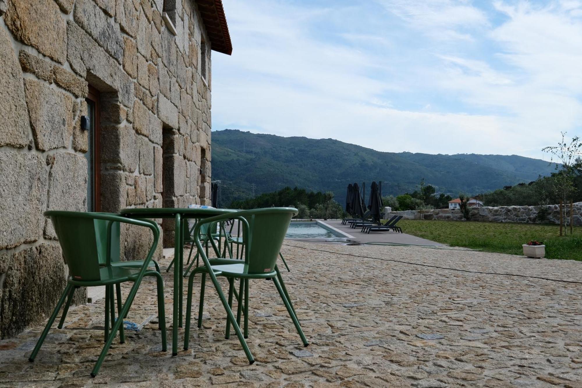 Jads Guesthouse Fafião Exteriör bild